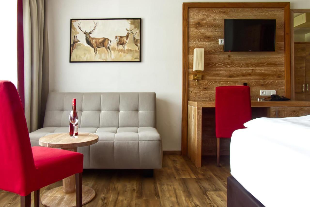 Garnihotel Zur Linde - Bayerischer Wald - Aktivcard Mit 154 Kostenfreien Leistungen - Kostenloser Parkplatz Lohberg Luaran gambar